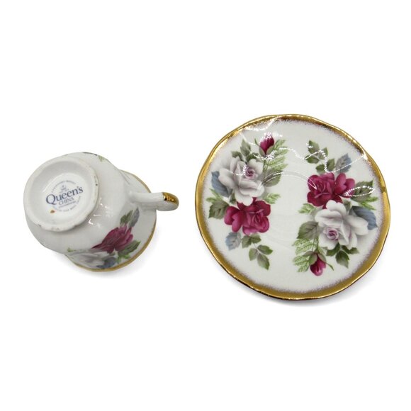 QUEENS CHINA Jacobean Roses Tea Cup And Saucer Gold Trim England Vintage - Picture 8 of 12